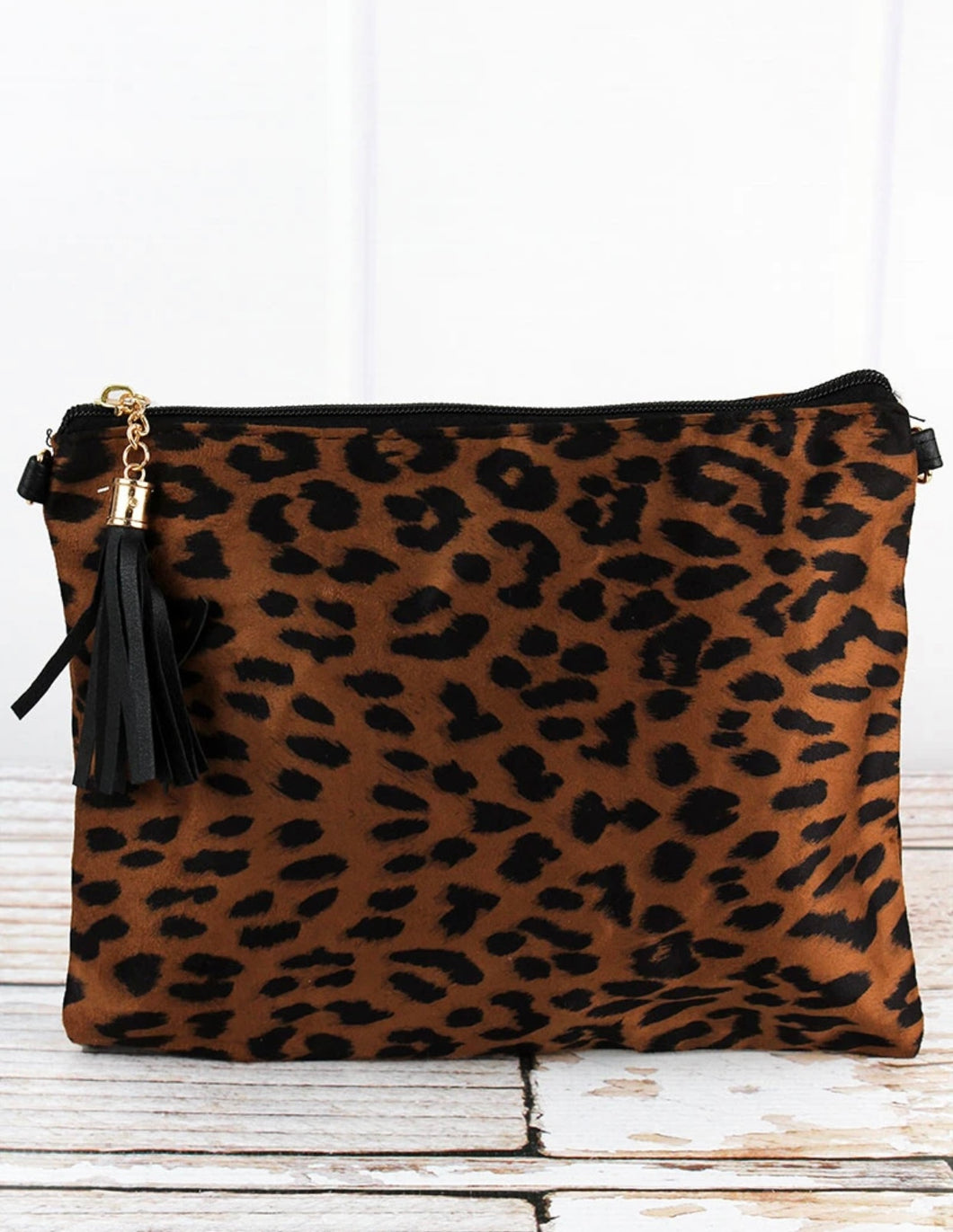 Tan Leopard print crossbody purse/clutch with shoulder strap